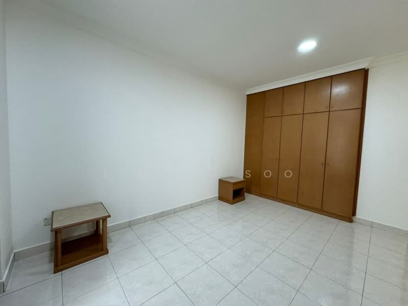 Condominium for Sale at The Straits View Condominium - Elleyna Soo - Bedroom - PropertyGuru.com.my