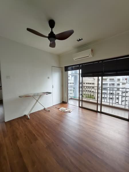 Kondominium untuk Dijual di Palmville Resort Condominium - Eve Liew - Balcony - PropertyGuru.com.my