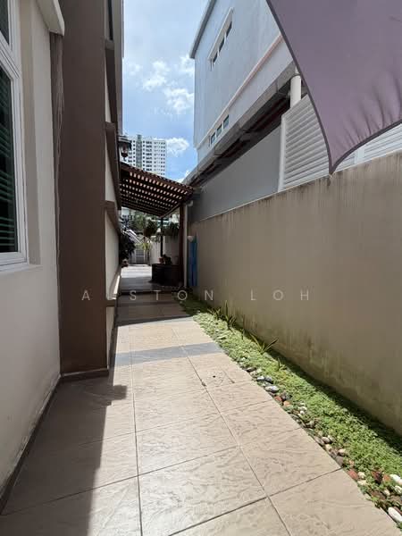 Rumah Berkembar untuk Dijual di Gelugor (Penang) - Alston Loh - Exterior - PropertyGuru.com.my