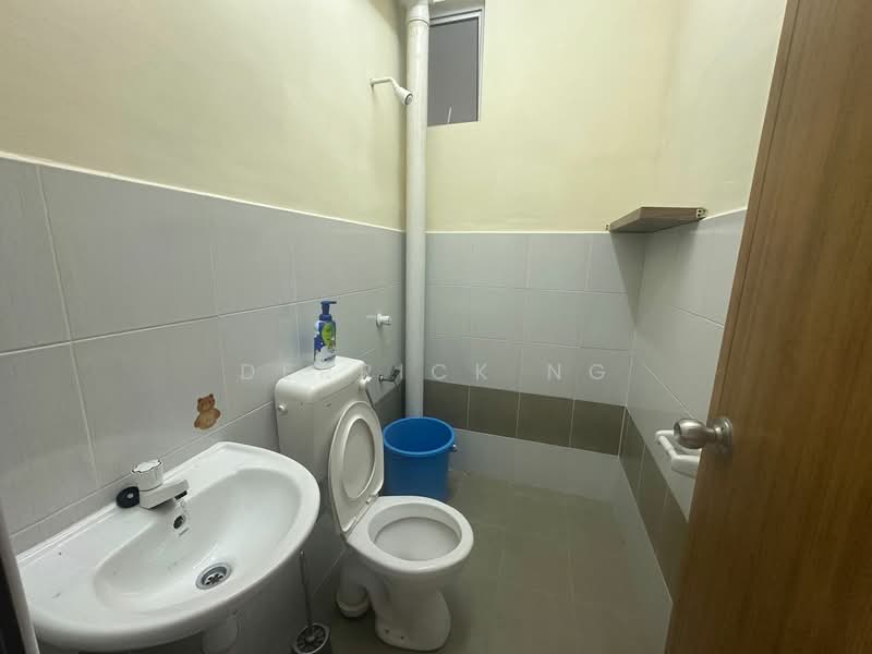 Townhouse for Sale in Taman Austin Perdana (Tebrau) - Derrick Ng - Bathroom - PropertyGuru.com.my