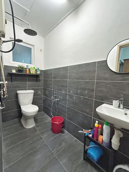 Rumah Teres 2 Tingkat untuk Dijual di Cahaya Heights (Shah Alam) - Ashraff Daniel - Bathroom - PropertyGuru.com.my