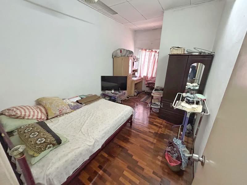 Rumah Teres 2 Tingkat untuk Dijual di Cahaya Heights (Shah Alam) - Ashraff Daniel - Bedroom - PropertyGuru.com.my