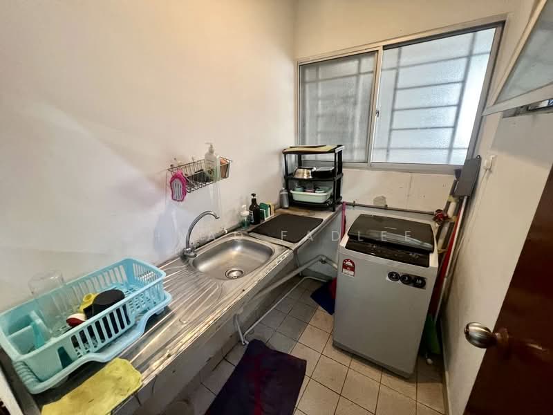 Kondominium untuk Dijual di Suria Jelatek - Ahmad Fadlee - Kitchen - PropertyGuru.com.my