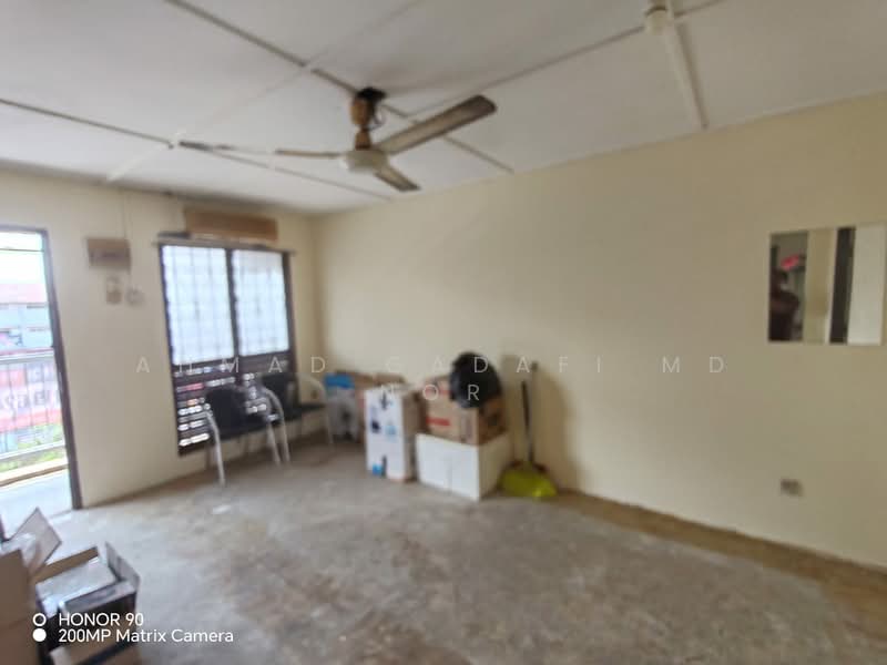 Flat for Sale at Perumahan Awam Seri Langkawi 1 - Ahmad Gadafi Md Nor - Living Room - PropertyGuru.com.my