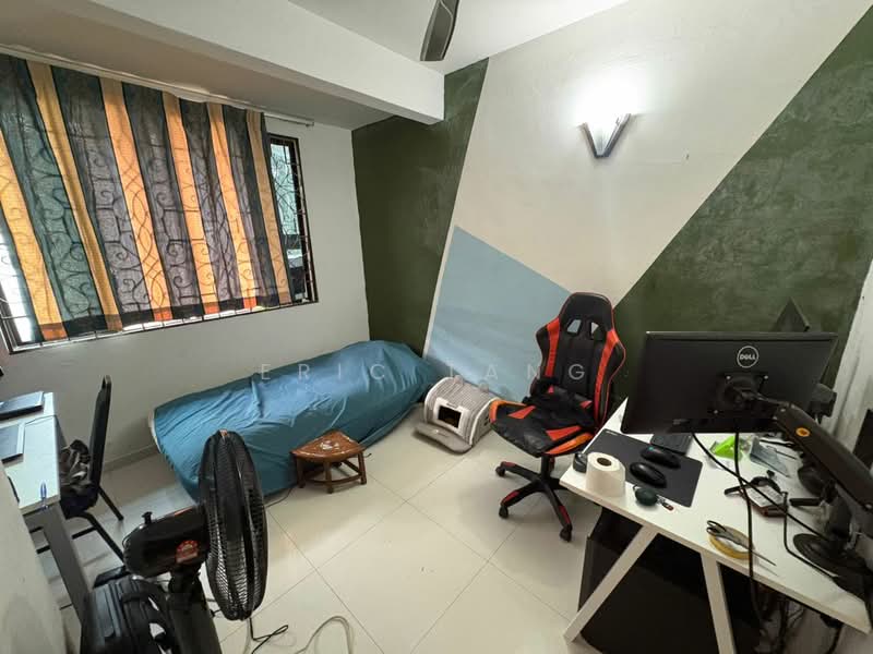 Bungalow for Sale in Pekan Batu 9 (Cheras) - Eric Tang - Study - PropertyGuru.com.my