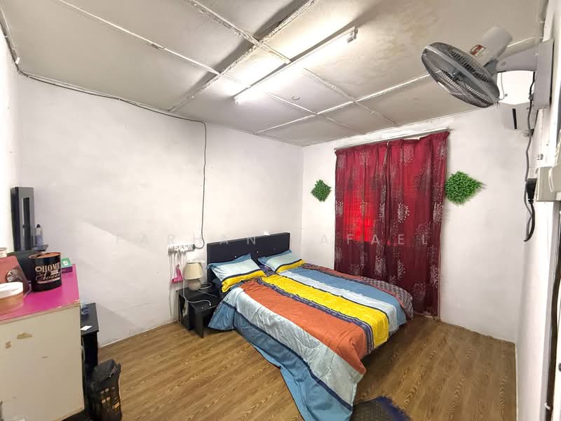 Rumah Teres 1 Tingkat untuk Dijual di Seksyen 20 (Shah Alam) - Farhan Rafael - PropertyGuru.com.my
