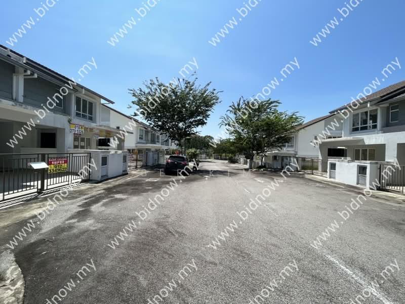 Rumah Berkembar untuk Dijual di Puchong (Selangor) - Bee Kim - Exterior - PropertyGuru.com.my