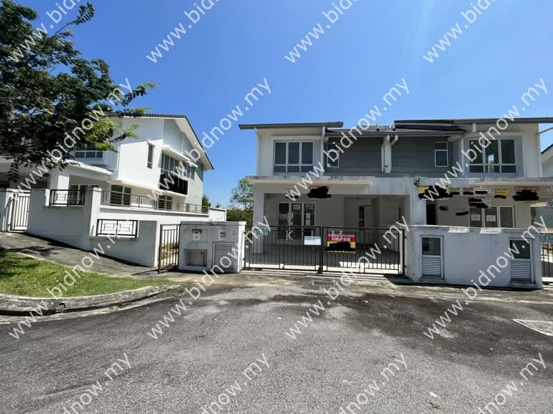 Rumah Berkembar untuk Dijual di Puchong (Selangor) - Bee Kim - Exterior - PropertyGuru.com.my