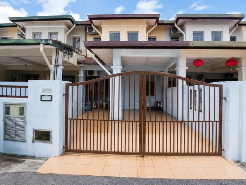Terraced House for Sale in Seksyen 32, Kemuning Green Ville (Shah Alam) - Ashraff Daniel - Exterior - PropertyGuru.com.my