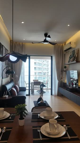 Kondominium untuk Dijual di Bay Point @ Country Garden Danga Bay - NG ZEN XI - Living Room - PropertyGuru.com.my