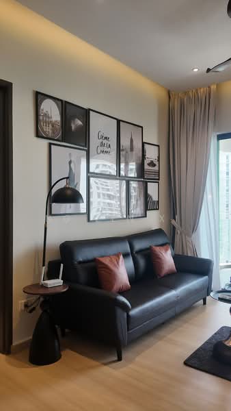 Kondominium untuk Dijual di Bay Point @ Country Garden Danga Bay - NG ZEN XI - Living Room - PropertyGuru.com.my