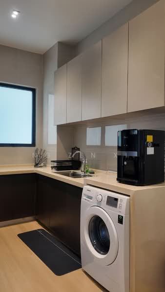 Kondominium untuk Dijual di Bay Point @ Country Garden Danga Bay - NG ZEN XI - Kitchen - PropertyGuru.com.my