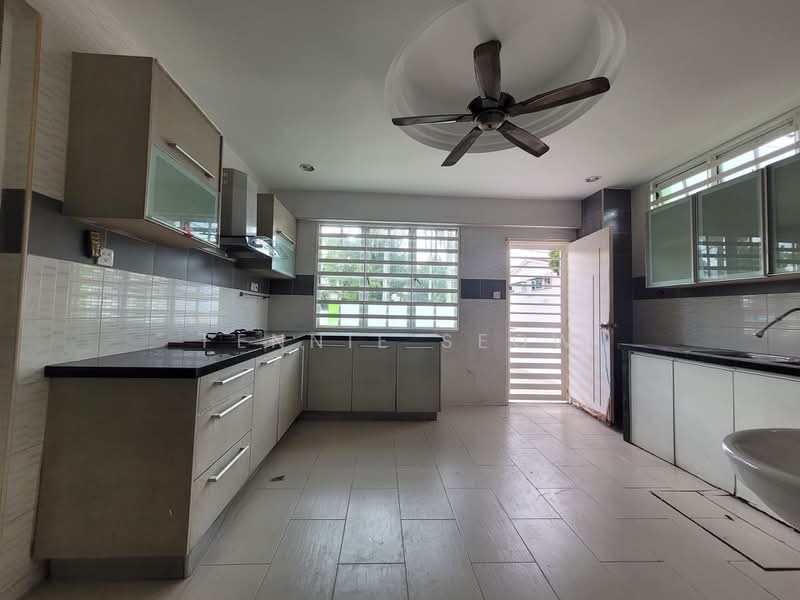 2-storey Terraced House for Rent in Taman Goh Guan Ho (Ayer Itam) - Fennie Seow - Kitchen - PropertyGuru.com.my