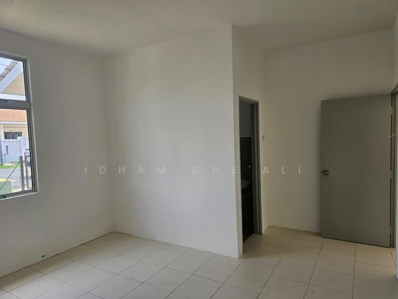 Rumah Berkembar untuk Dijual di Taman Seri Damai Perdana (Kuantan) - Idham Che'Ali - Interior - PropertyGuru.com.my