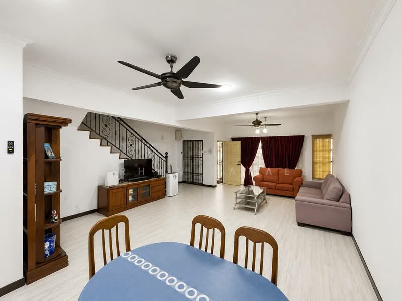 2-storey Terraced House for Sale in Seksyen U5 (Shah Alam) - Farhan Rafael - Living Room - PropertyGuru.com.my