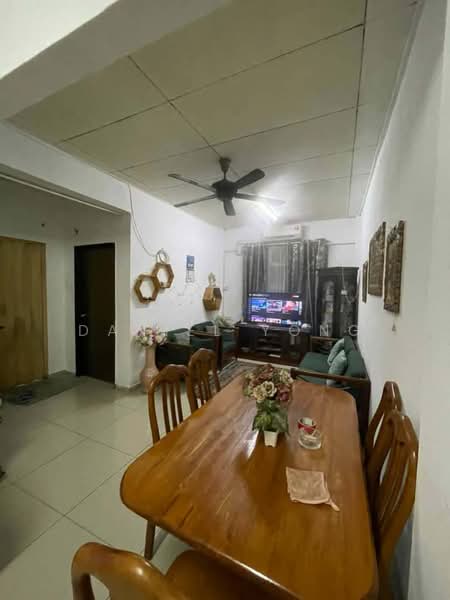 Apartment for Sale at Bayu Puteri 2 - Daniel Yong - Living Room - PropertyGuru.com.my