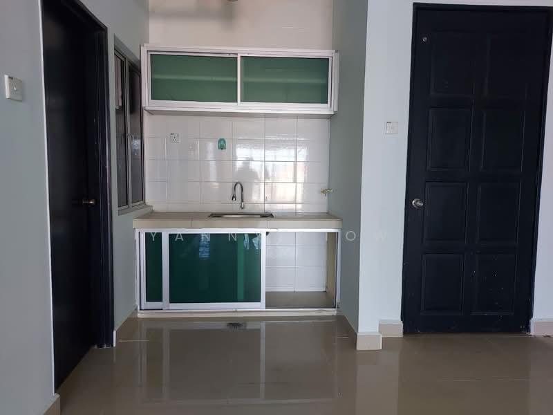 Service Residence for Sale at Diamond Regency - Yanny Siow - Kitchen - PropertyGuru.com.my