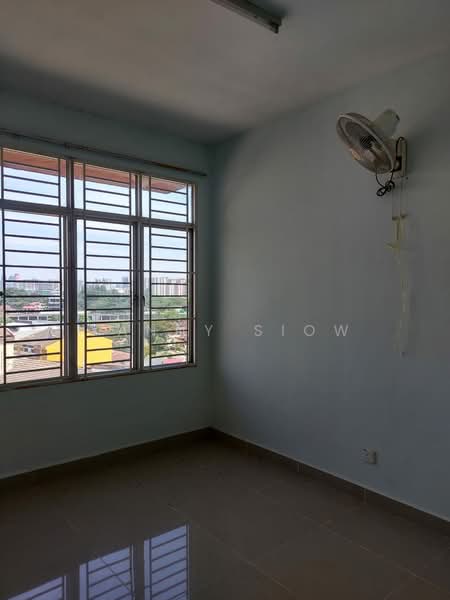 Service Residence for Sale at Diamond Regency - Yanny Siow - Interior - PropertyGuru.com.my