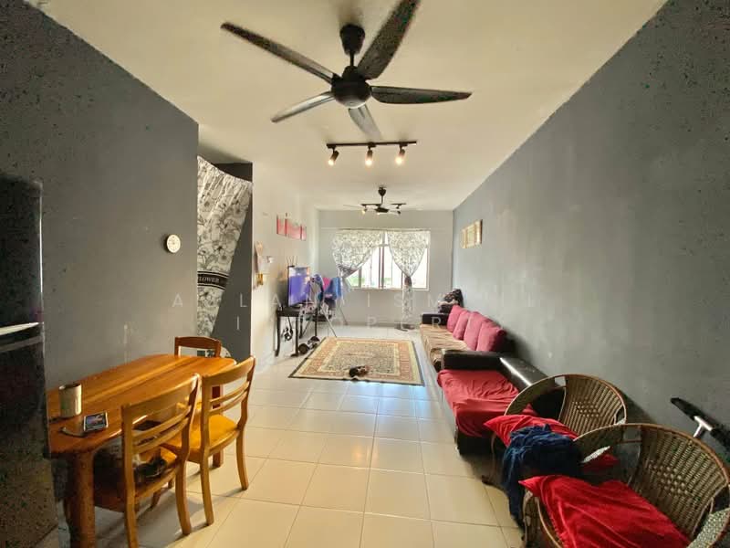 Apartment for Sale at Residensi Tebrau (PR1MA Tebrau) - Azlan Ismail aiproperty - Living Room - PropertyGuru.com.my