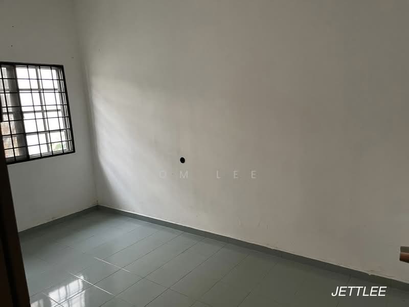 Rumah Teres 2 Tingkat untuk Dijual di Taman Mewah Batu Belah (Kapar) - Tom Lee - PropertyGuru.com.my