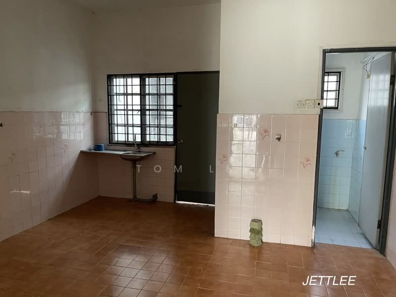 Rumah Teres 2 Tingkat untuk Dijual di Taman Mewah Batu Belah (Kapar) - Tom Lee - PropertyGuru.com.my