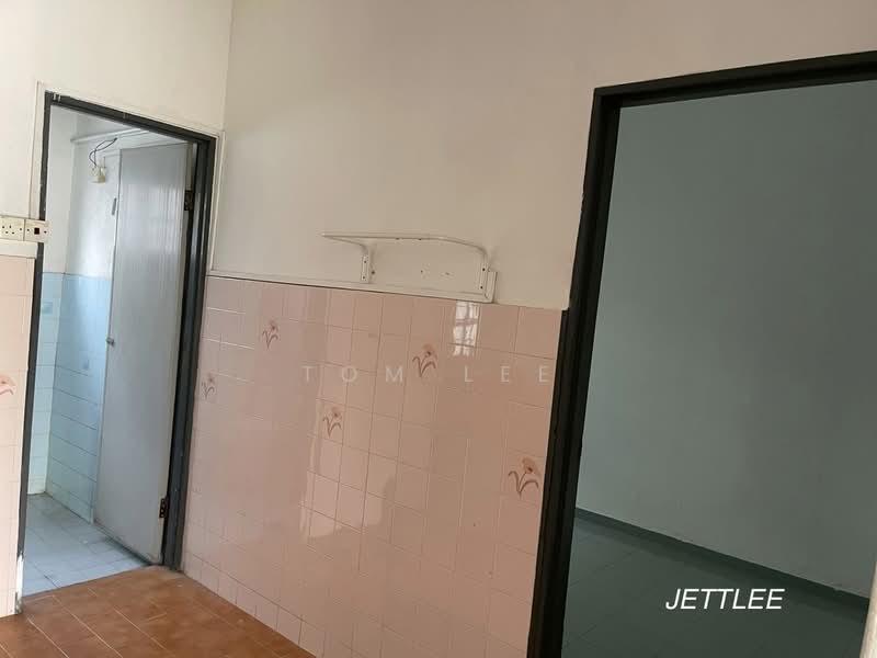 Rumah Teres 2 Tingkat untuk Dijual di Taman Mewah Batu Belah (Kapar) - Tom Lee - PropertyGuru.com.my