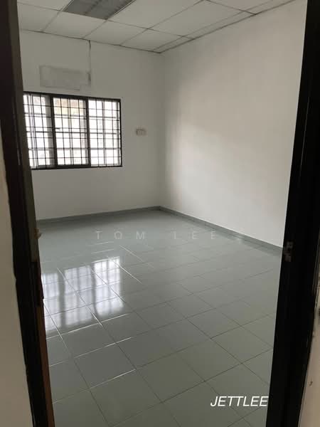 Rumah Teres 2 Tingkat untuk Dijual di Taman Mewah Batu Belah (Kapar) - Tom Lee - PropertyGuru.com.my