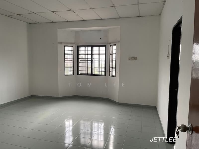 Rumah Teres 2 Tingkat untuk Dijual di Taman Mewah Batu Belah (Kapar) - Tom Lee - PropertyGuru.com.my