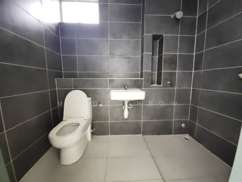 Rumah Teres untuk Disewa di Rawang (Selangor) - Mandy Cheow - Bathroom - PropertyGuru.com.my