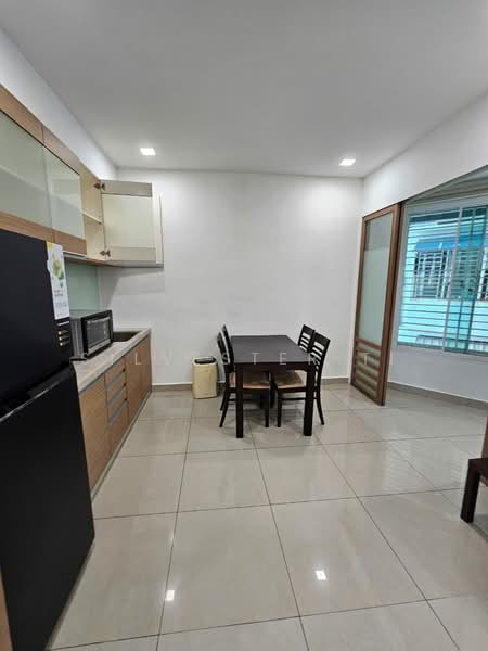 Condominium for Sale at Regency Heights Condo - Silvester Ti - Kitchen - PropertyGuru.com.my