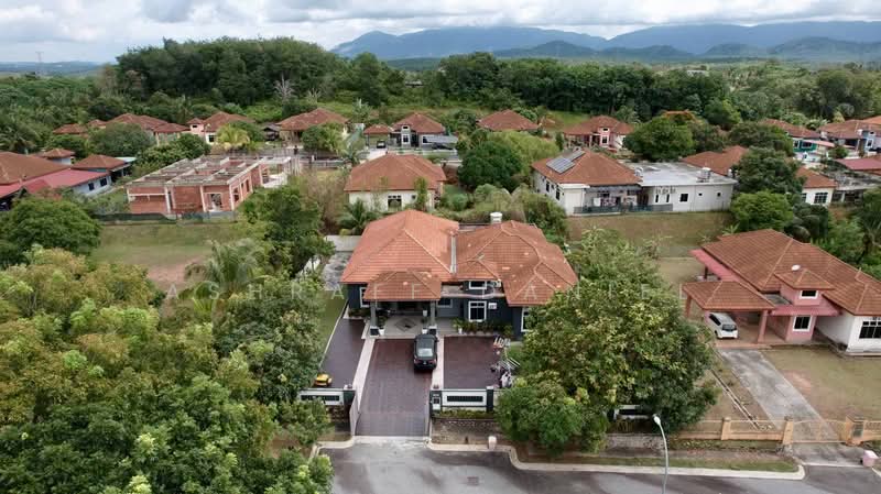 Bungalow for Sale in Idaman Villa (Labu) - Ashraff Daniel - Exterior - PropertyGuru.com.my