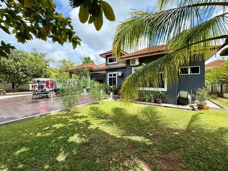 Bungalow for Sale in Idaman Villa (Labu) - Ashraff Daniel - Exterior - PropertyGuru.com.my