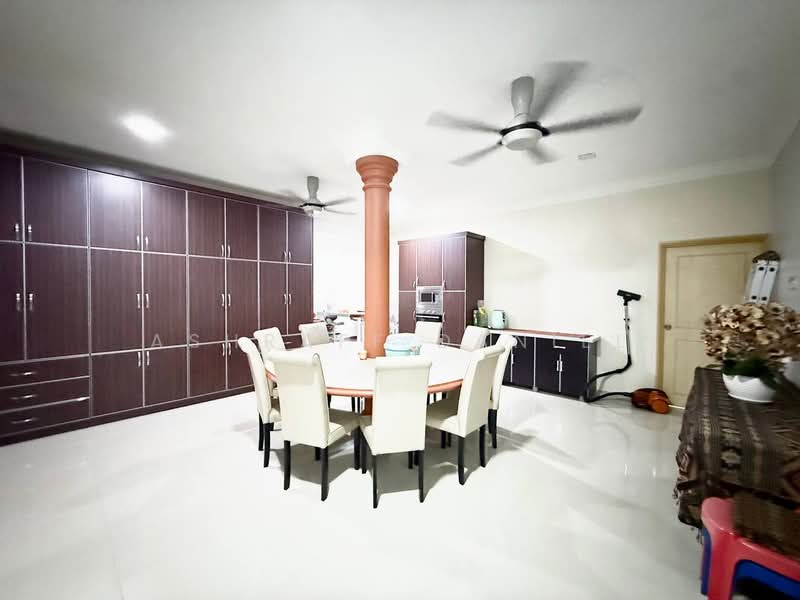 Bungalow for Sale in Idaman Villa (Labu) - Ashraff Daniel - PropertyGuru.com.my