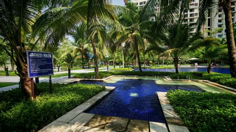 Condominium for Rent at Armanee - Zuraina Rajudin - Pool - PropertyGuru.com.my