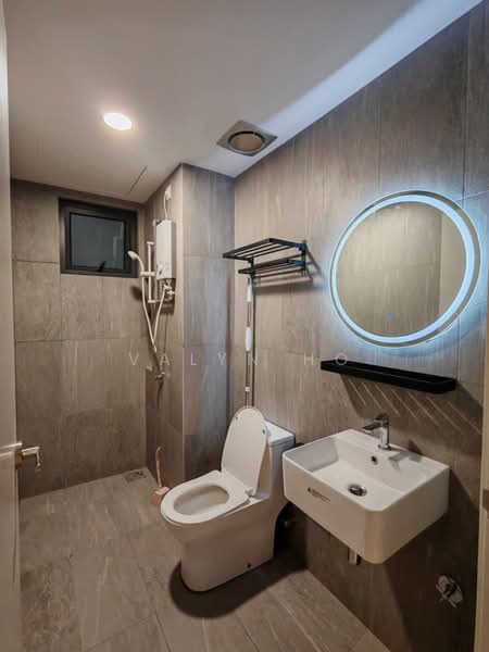 Servis Apartment untuk Disewa di Savvy @ Riana Dutamas - Valyn Ho - Bathroom - PropertyGuru.com.my