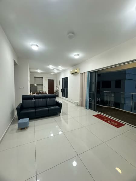 Kondominium untuk Disewa di Lovell @ Country Garden Danga Bay - Alice Goh - Living Room - PropertyGuru.com.my