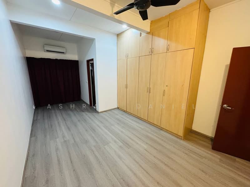 Terraced House for Sale in Bukit Jelutong (Shah Alam) - Ashraff Daniel - PropertyGuru.com.my