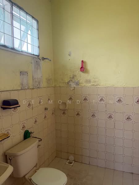 2-storey Terraced House for Sale in SS 26, Taman Mayang Jaya (Petaling Jaya) - Desmond Tan - Bathroom - PropertyGuru.com.my