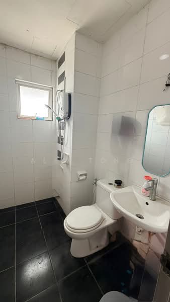 Condominium for Rent at Lagoon Suites - Alex Tong - PropertyGuru.com.my