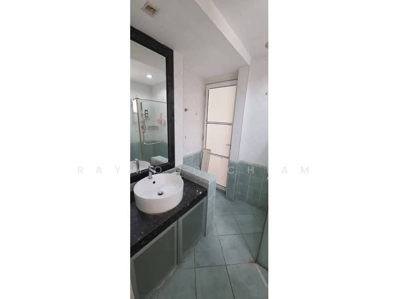Rumah Teres 2 Tingkat untuk Dijual di Saujana Damansara (Damansara Damai) - Raymond Chiam - Bathroom - PropertyGuru.com.my