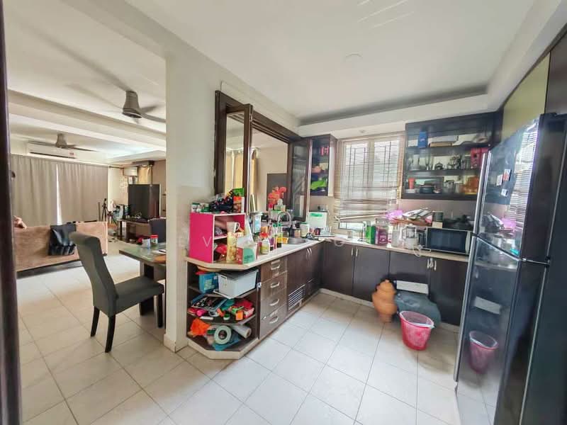 2-storey Terraced House for Sale in TAMAN PUCHONG UTAMA (Puchong) - Evan Goh - Kitchen - PropertyGuru.com.my