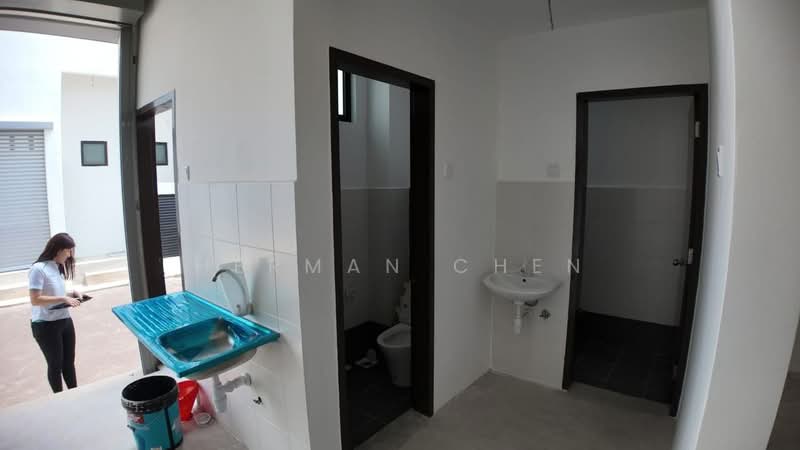 Kedai untuk Disewa di Masai (Johor) - Herman Chen - Bathroom - PropertyGuru.com.my