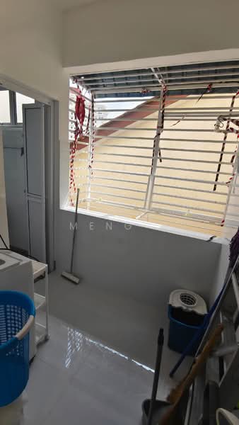 Pangsapuri untuk Disewa di Menara Kuda Lari - Meng . - Balcony - PropertyGuru.com.my