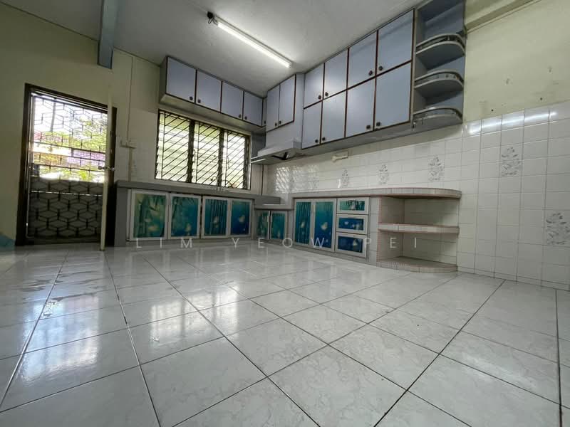 Rumah Teres 1.5 Tingkat untuk Dijual di Batu Pahat (Johor) - Lim Yeow Pei - Kitchen - PropertyGuru.com.my