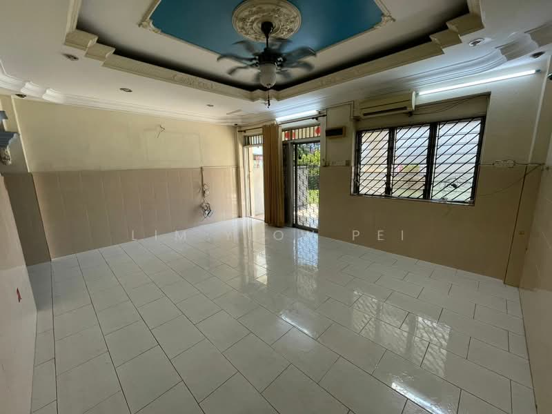 Rumah Teres 1.5 Tingkat untuk Dijual di Batu Pahat (Johor) - Lim Yeow Pei - Living Room - PropertyGuru.com.my