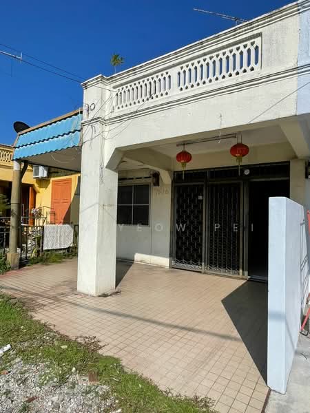 Rumah Teres 1.5 Tingkat untuk Dijual di Batu Pahat (Johor) - Lim Yeow Pei - Exterior - PropertyGuru.com.my
