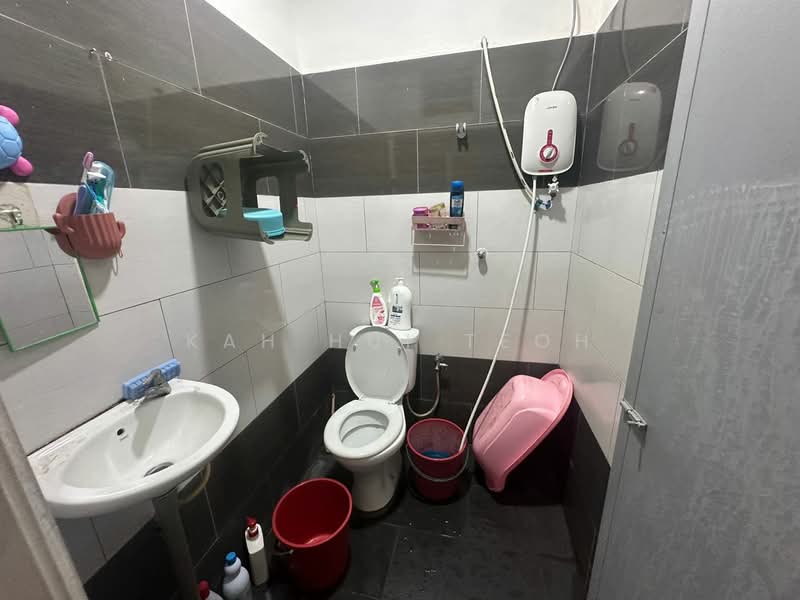 1-storey Terraced House for Sale in Taman Kota Permai (Bukit Mertajam) - Kah Hui Teoh - Bathroom - PropertyGuru.com.my
