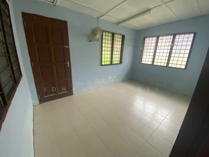 Bungalow for Sale in Taman Guru (Kuantan) - Idham Che'Ali - Interior - PropertyGuru.com.my