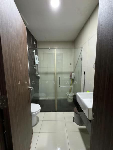 Service Residence for Rent at D'Secret Garden (Pangsapuri Kempas Indah) - Jaclyn Wong - Bathroom - PropertyGuru.com.my