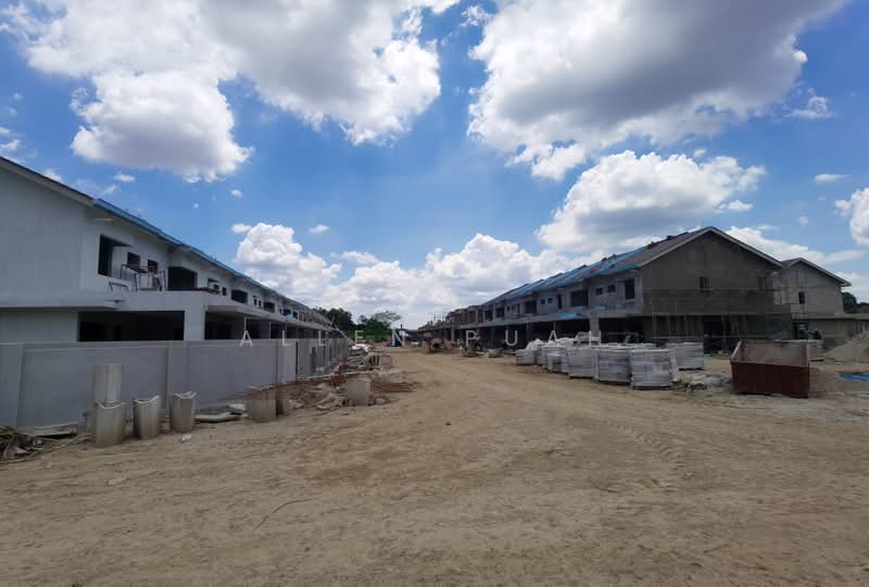 Rumah Teres 2 Tingkat untuk Dijual di Eco Majestic (Semenyih) - Allen Puah - Exterior - PropertyGuru.com.my